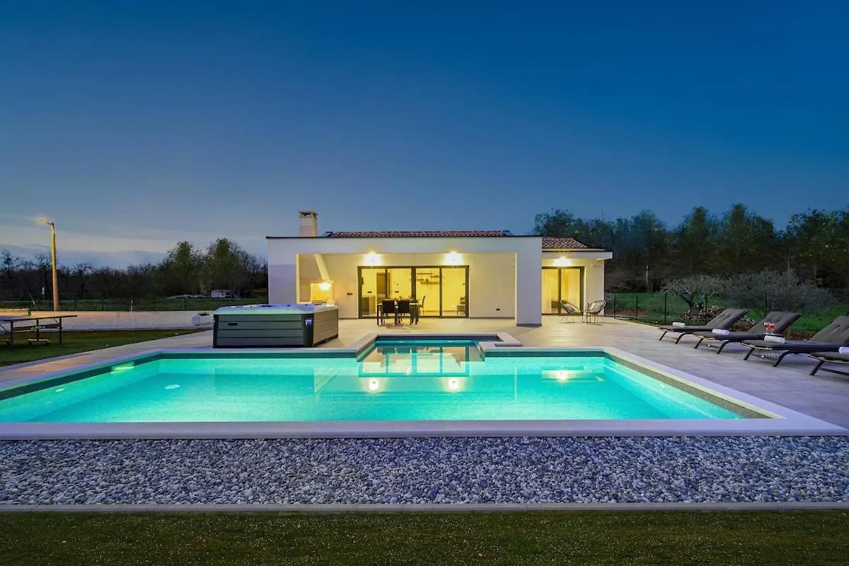 Villa Amorosa By Istrialux Vranići